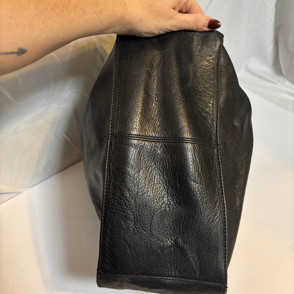 Kelsi Dagger Black Leather Hobo Bag Slouchy Shoulder Bag Purse - Picture 5 of 16